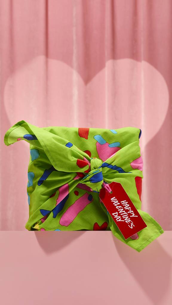 Love Knot - 100cm x 100cm