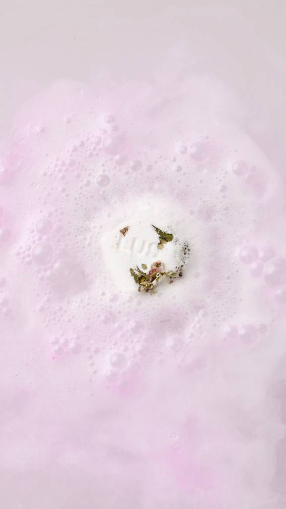 Ippuku In Spring - Each